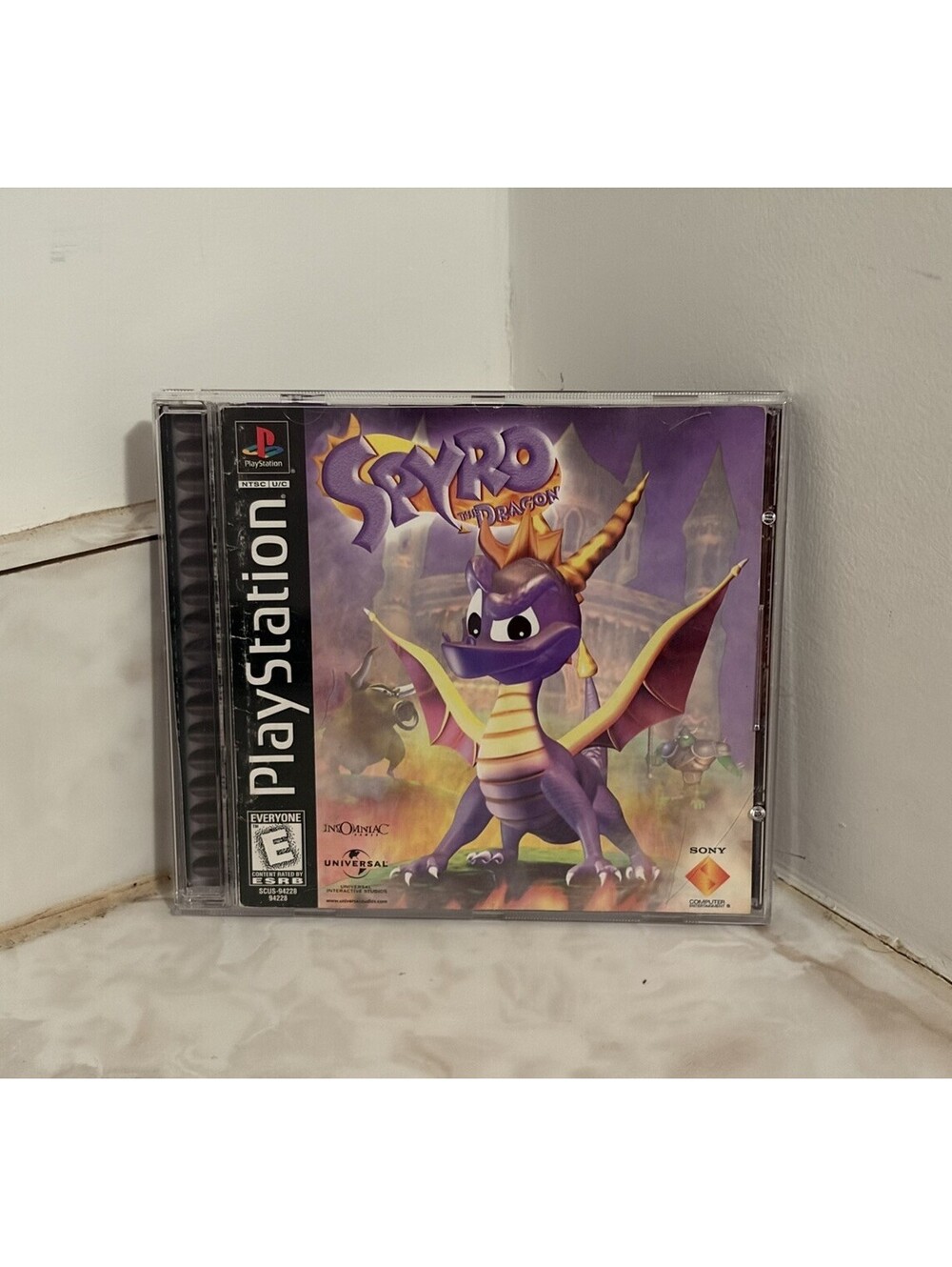 Spyro the Dragon (Sony PlayStation 1, 1996) Black Label PS1 Complete Tested